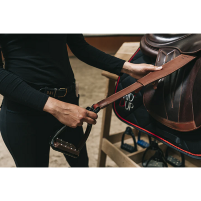 Rid&rsquo;Up monobeugelriemen &ndash; innovatieve stijgbeugelriemen met verstelbare beschermhoes