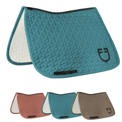 Equestro Dressuur Zadeldek met Cube Quilting &ndash; Technisch Comfort &amp; Tijdloze Elegantie