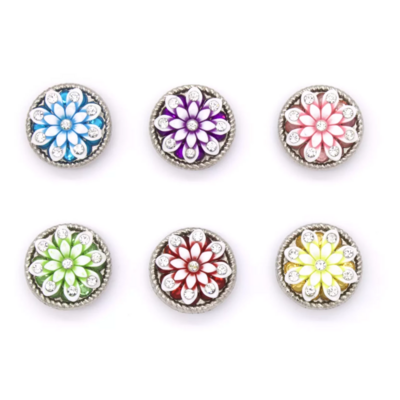 Concho &ndash; Bloemvorm met Strass Steentjes (Diverse Kleuren)