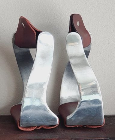 Kifrahorse Twisted Stirrups 