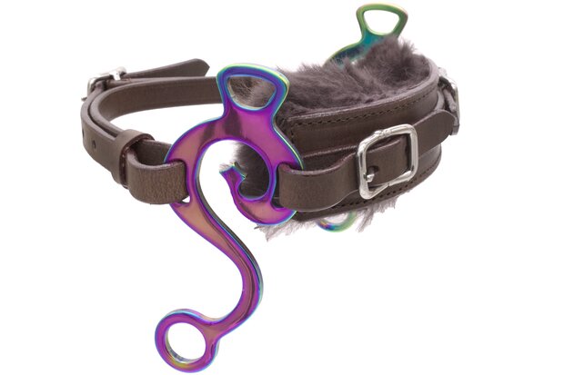 S-Hackamore met Zachte Schapenvacht Neusriem &ndash; Comfortabele Controle Zonder Bit