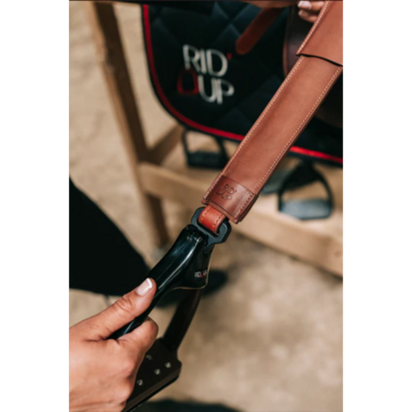 Rid&rsquo;Up monobeugelriemen &ndash; innovatieve stijgbeugelriemen met verstelbare beschermhoes