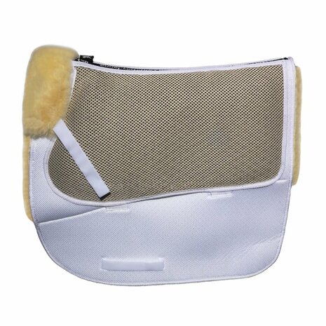 AirTec Plus lamswollen zadeldek met verwisselbare inlagen (V-Line Spinefree)