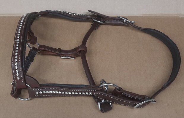 Lederen Halster &ndash; Witte Strassstenen