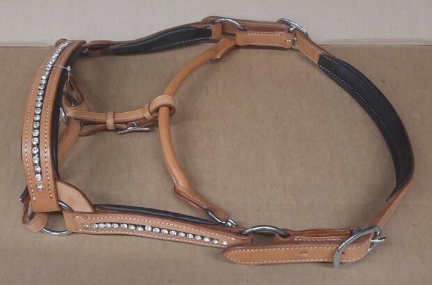 Lederen Halster &ndash; Witte Strassstenen