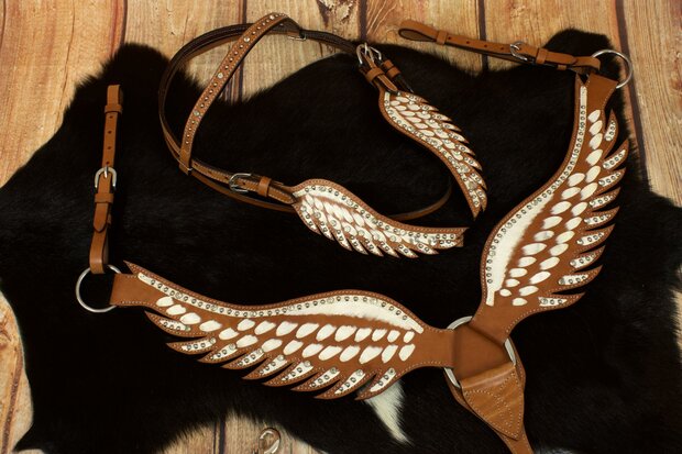 Wings Show Westernset &ndash; Wit Leder met Strass en Vleugelmotief
